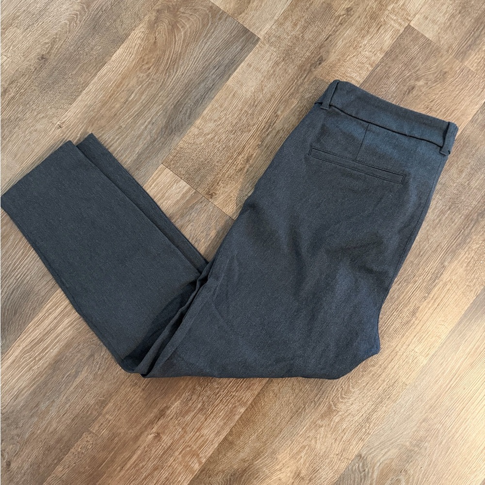 Old Navy Pixie Dark Charcoal Cropped Dress Pants